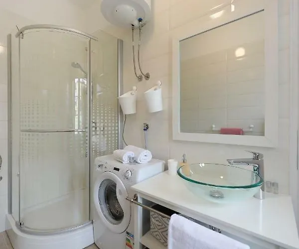 Perlini Apartman *
