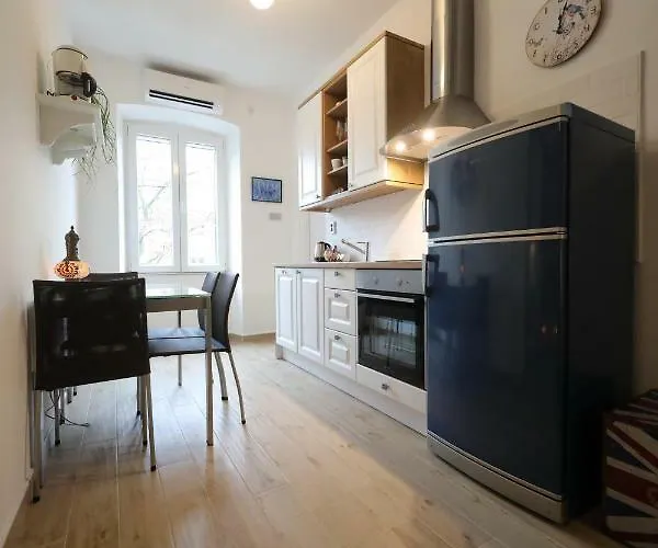 Apartman Perlini *