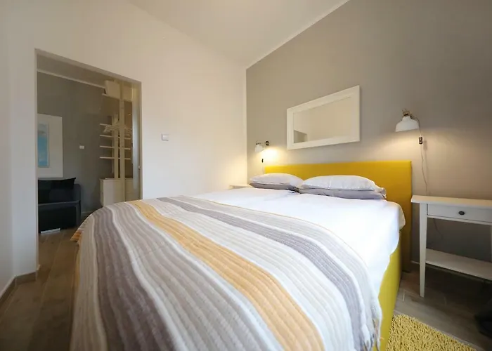 Apartman Perlini Zára